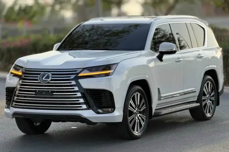 لکسوس (Lexus)